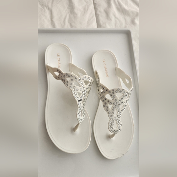 Le Chateau Flat Jelly Sandals - Picture 1 of 7